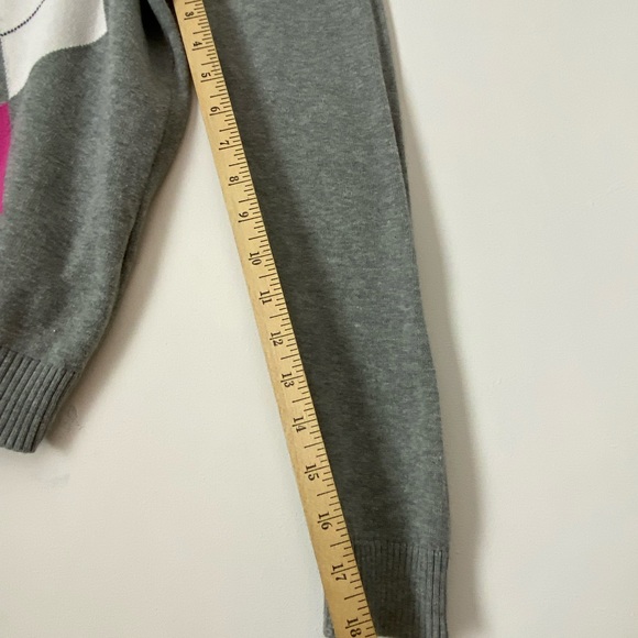 Izod Womens Gray & Pink V-Neck Argyle Golf Sweater SzL (sku153) - Picture 9 of 13